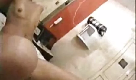 Lucu mendapat besar-besaran beban sperma di vidio bockep wajahnya