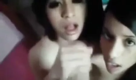 Ibu dan putri tertangkap Nina widio bokeb Elle, Gina Valenti