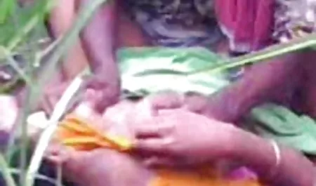 cewek vidio bokep mesra masturbasi di Taman