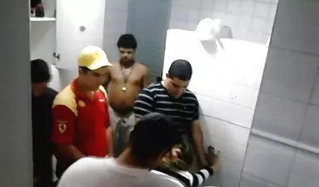 Anak tiri mendapat dihukum untuk gudangvidiobokep pelanggaran peraturan internal