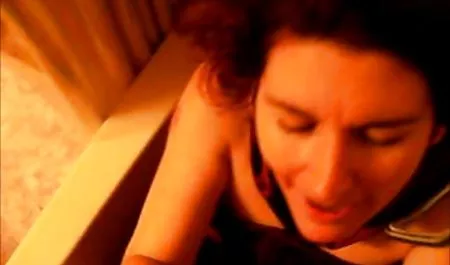 Pendatang baru menggunakan sex toys pidio gentot untuk kesenangan semua lubang