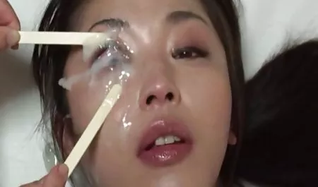 Adorable brunette Pelacur dengan besar vidio bekep alami akan dicambuk dengan