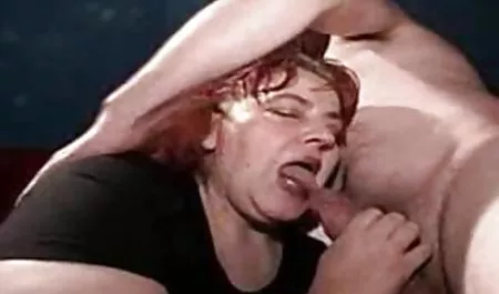 Casey Calvert mengambil video bbokep dalam bi-Bi-si dalam memek