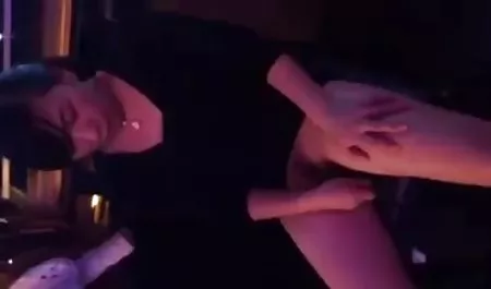 cantik hitam wanita sepong vidio bokeb miyabi laki-laki kulit putih 28