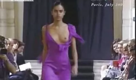 Menikah vidio bokep xxx barat pelacur menyebalkan kontol di kamar mandi